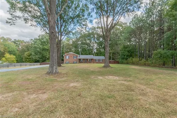 Linwood, NC 27299,905 Swicegood RD