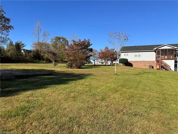 Ronda, NC 28670,3557 Clingman RD