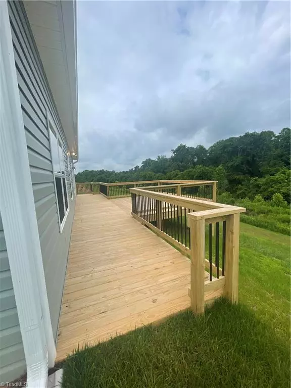 Lexington, NC 27295,148 Kyndall Run DR #39