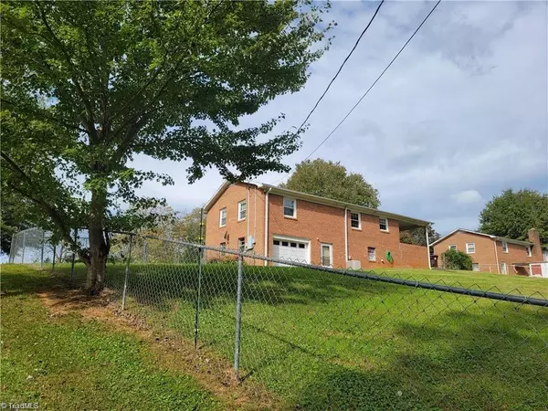 Mount Airy, NC 27030,241 Janice DR