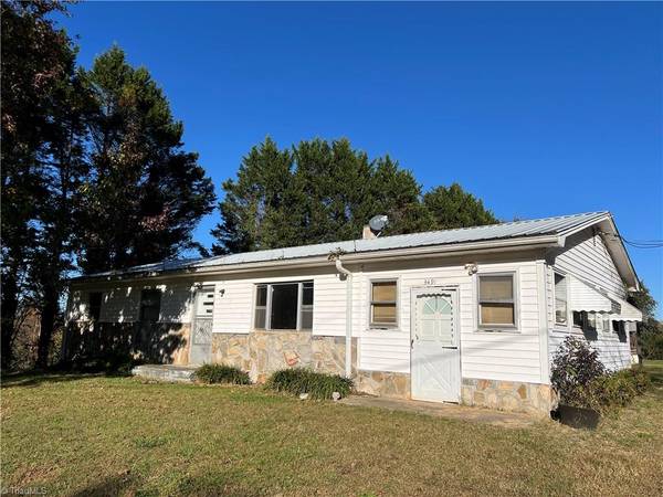 3491 Red Brush RD, Mount Airy, NC 27030