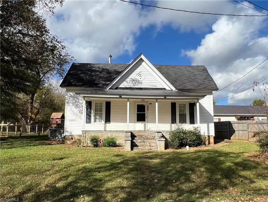 Ramseur, NC 27316,1328 W Ridge ST