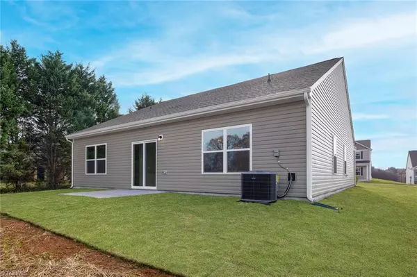 King, NC 27021,200 Dixieland CT