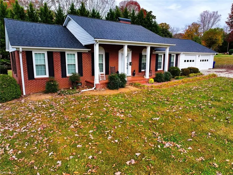 308 Arlington ST, Mount Airy, NC 27030