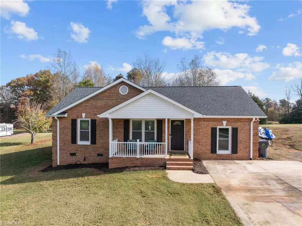 Randleman, NC 27317,6854 Lawrence Farm LN