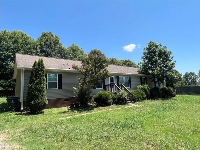 3663 Ruby RD, Winston-salem, NC 27106