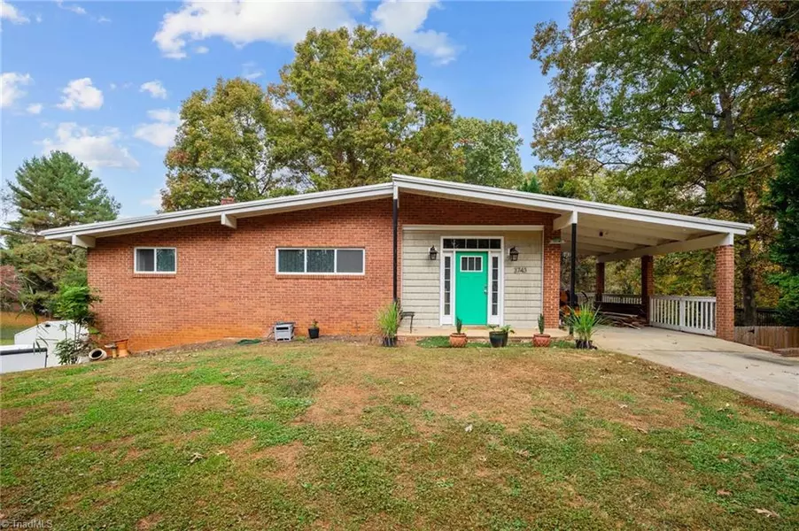 3743 Crosland RD, Winston-salem, NC 27106