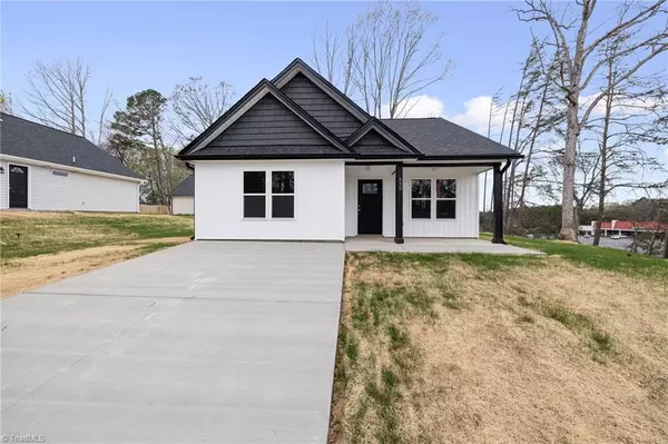 Madison, NC 27025,515 West End BLVD