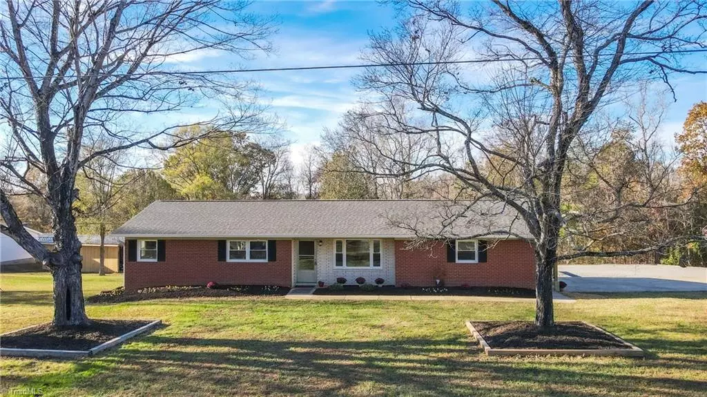 Sophia, NC 27350,3737 Caraway TRL