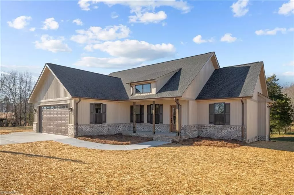 Winston-salem, NC 27107,1245 Norman Shoaf RD