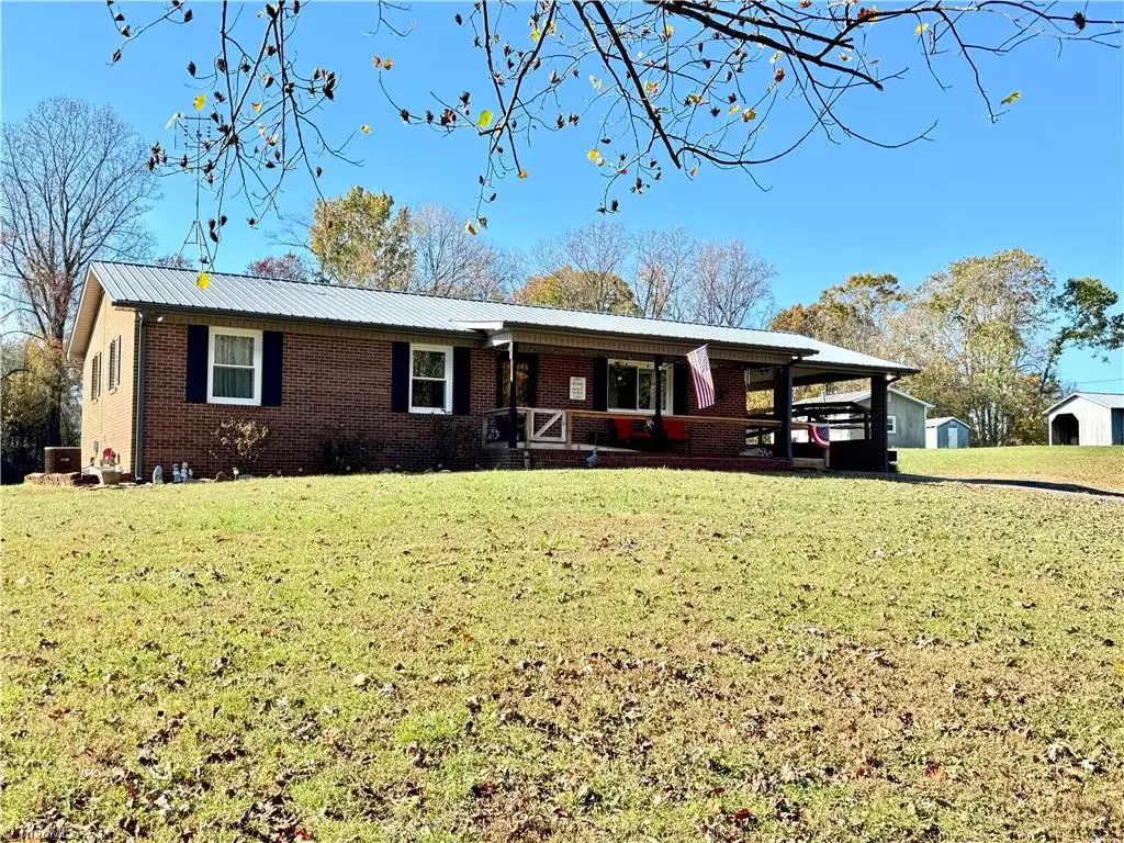 Traphill, NC 28685,695 Mckinley RD