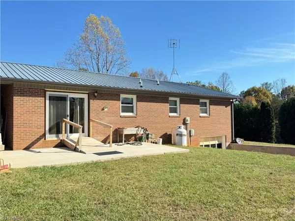 Traphill, NC 28685,695 Mckinley RD