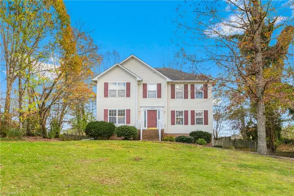 Kernersville, NC 27284,9320 Deer Path LN