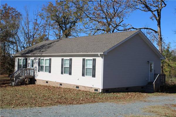 3831 Upper Lake RD, Thomasville, NC 27360