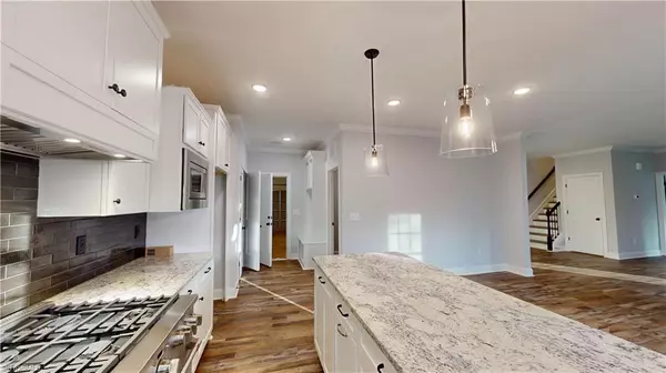 Winston-salem, NC 27106,3051 Loch DR
