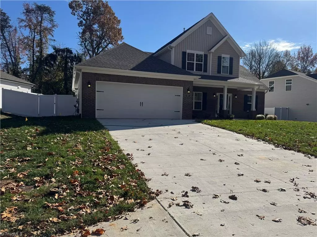 Winston-salem, NC 27106,3047 Loch DR