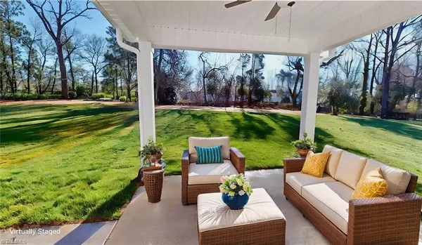 Winston-salem, NC 27106,3043 Loch DR