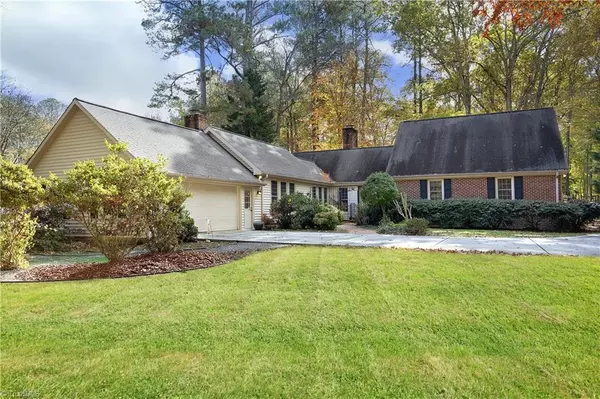 Chapel Hill, NC 27514,108 Saddle Ridge RD