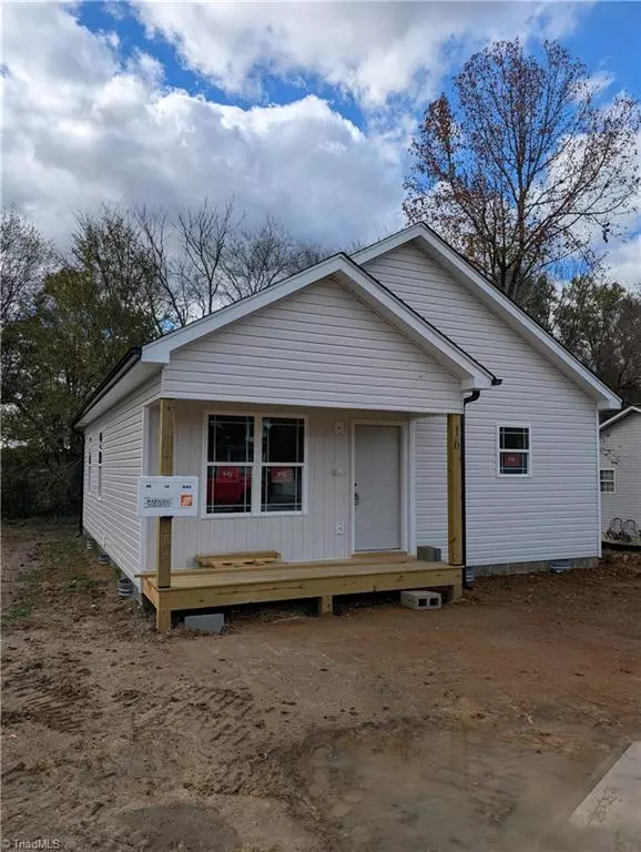 Thomasville, NC 27360,16 King Row