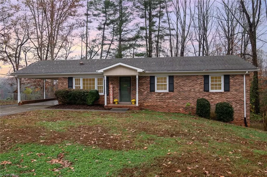 364 Dudley AVE, Mount Airy, NC 27030