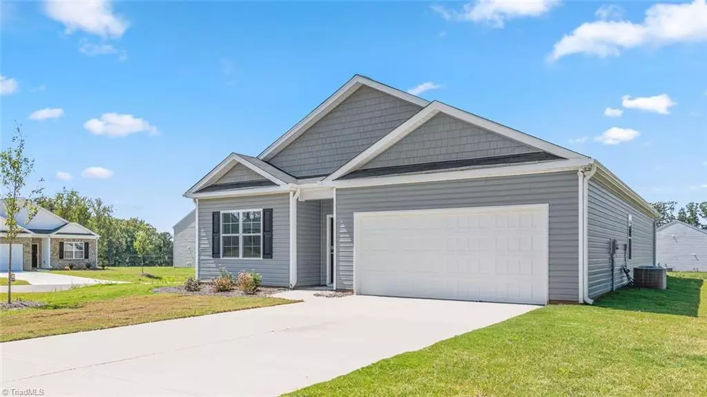 163 Tanager TRL, Lexington, NC 27292