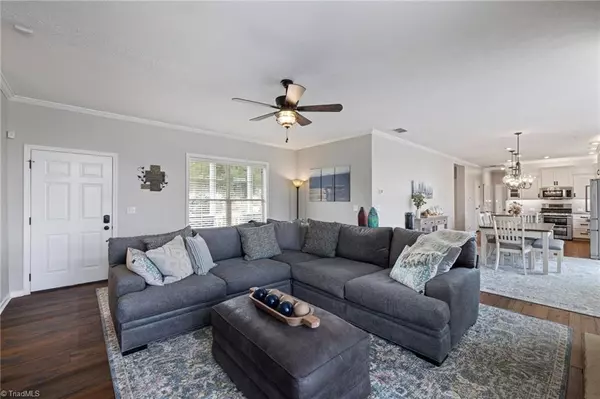 1742 Riverview RD Lexington, NC 27292