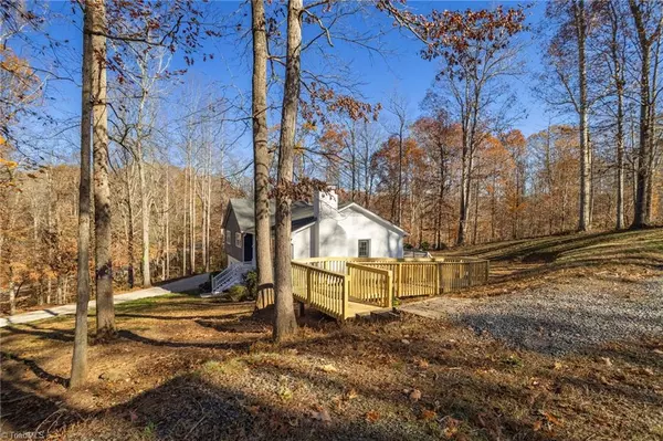 Summerfield, NC 27358,801 Hudson RD