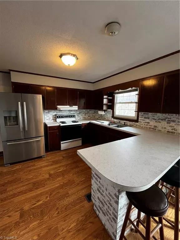 Lowgap, NC 27024,115 Poor Mans TRL