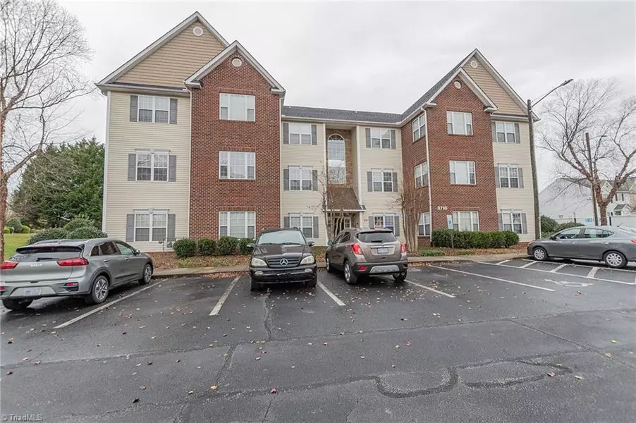 3710 Spanish Peak DR #2A, High Point, NC 27265