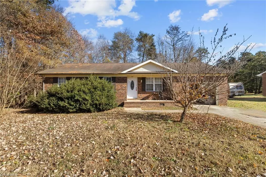 Ramseur, NC 27316,201 Holly Hill ST