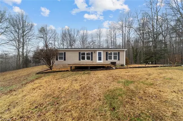 137 Hagler LN, Elkin, NC 28621