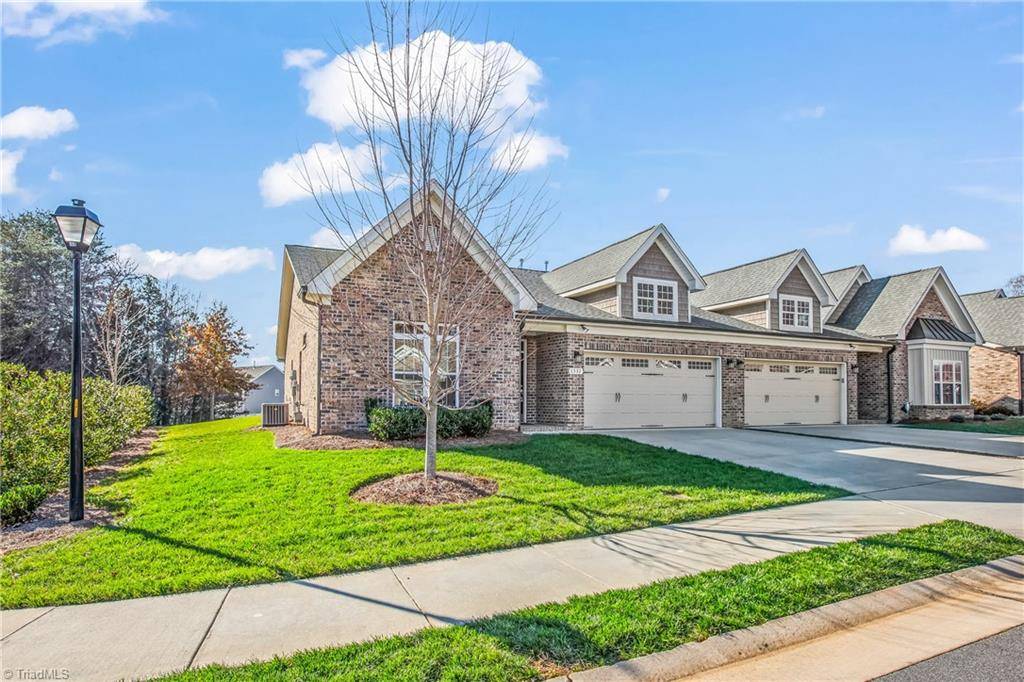 1332 Cheryl DR, Kernersville, NC 27284