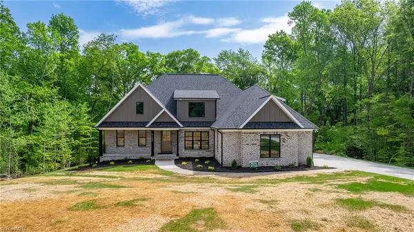 Summerfield, NC 27358,8190 Rob Roy DR