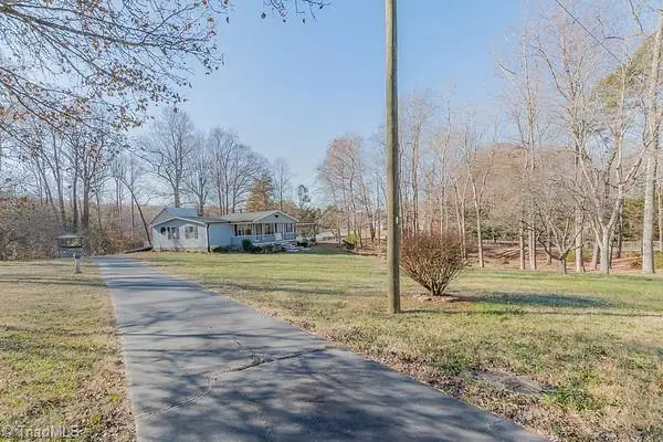 Walkertown, NC 27051,4891 Oak Branch LN