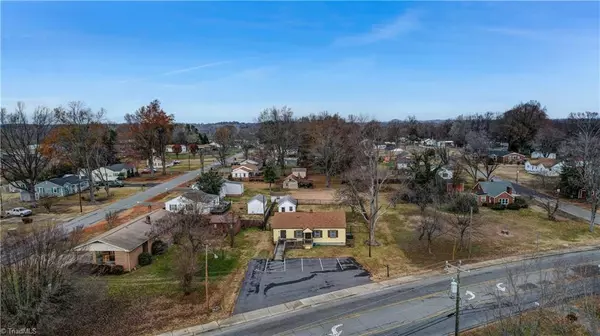 Reidsville, NC 27320,1806 Vance ST