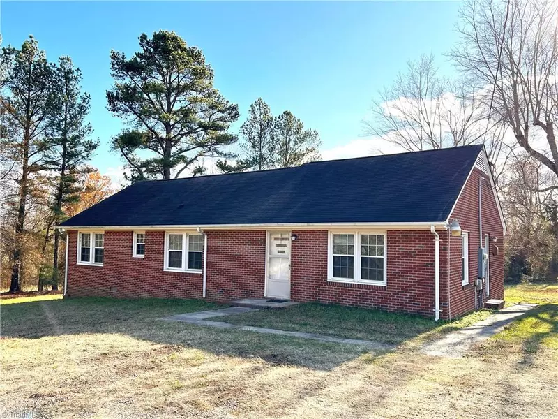 2054 Flat Rock RD, Reidsville, NC 27320