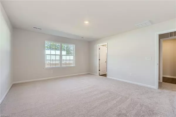 Winston-salem, NC 27104,5435 Hydrangea ST