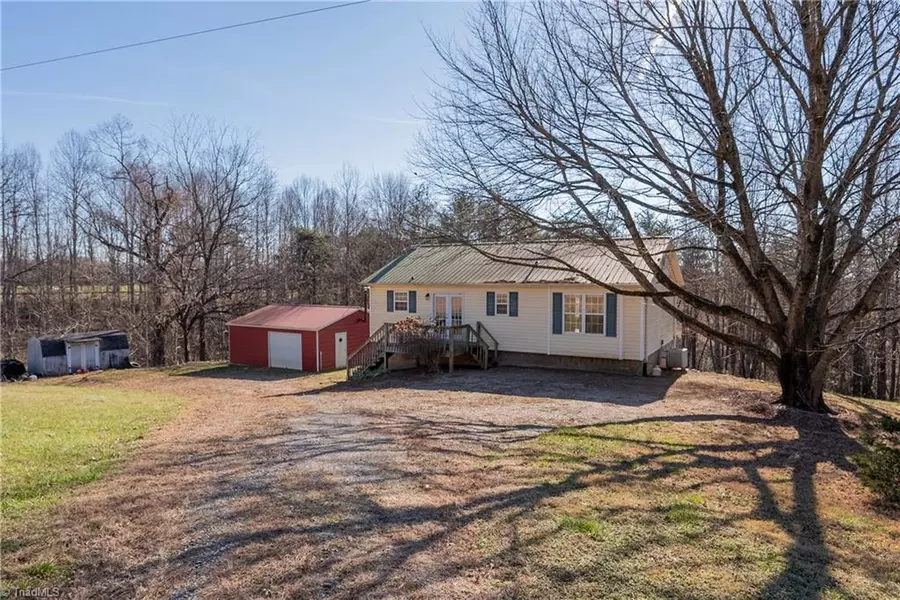 307 Water TRL, Mount Airy, NC 27030