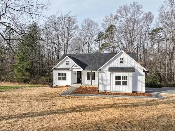 Mount Airy, NC 27030,2107 Elizabeth DR