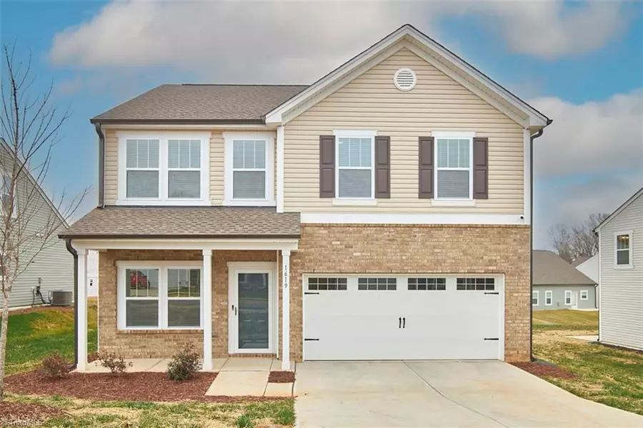 1619 Running Deer DR, Kernersville, NC 27284