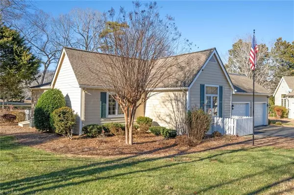 Bermuda Run, NC 27006,117 Linden PL