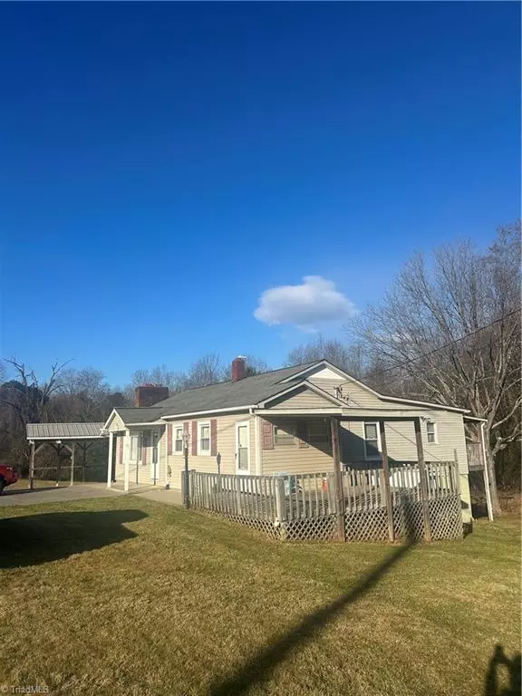 Purlear, NC 28665,7006 Boone TRL