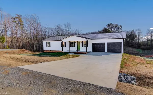 Yadkinville, NC 27055,1116 Mahaney LN