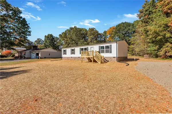 Hiddenite, NC 28636,1059 Sharpe LN