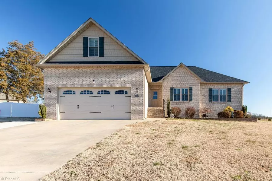 114 Solitaire DR, Trinity, NC 27370