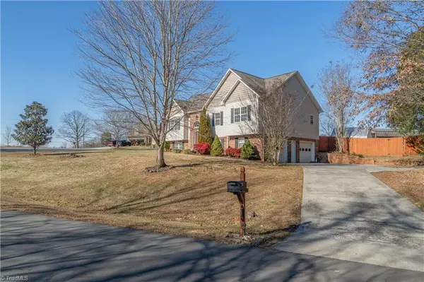 Mocksville, NC 27028,111 Pen CT