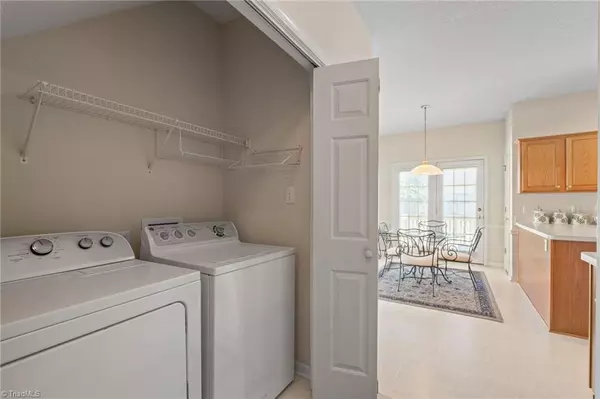 Winston-salem, NC 27103,2925 Hickman LN