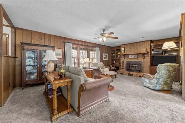 Pleasant Garden, NC 27313,6301 Hunt RD