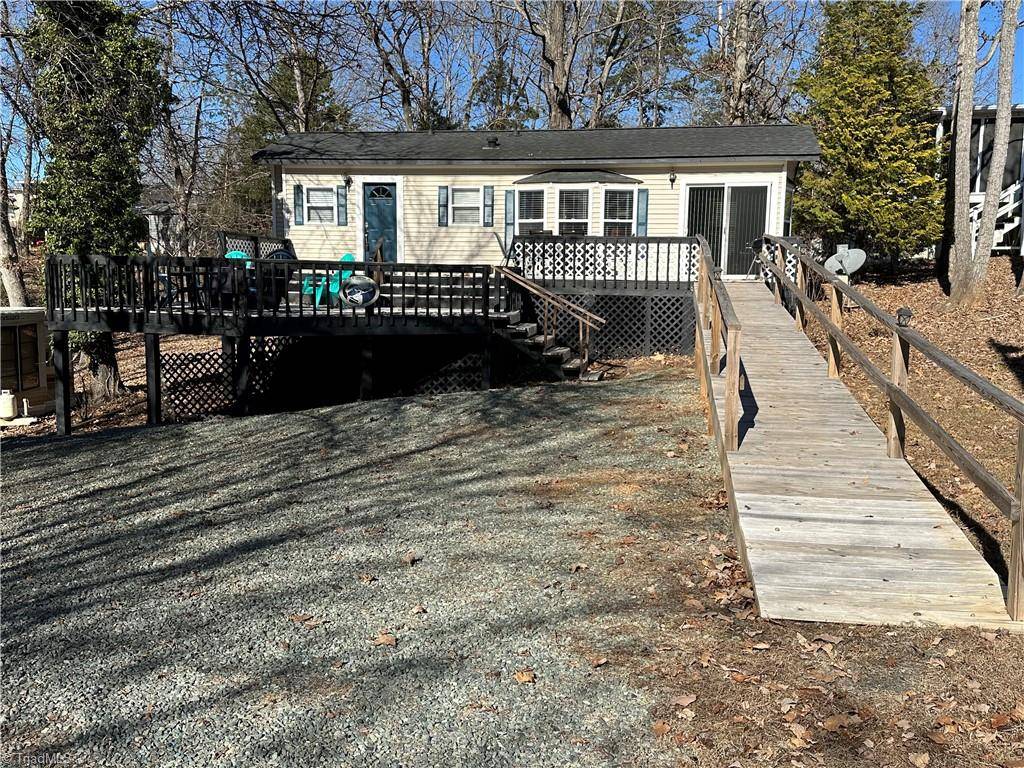 New London, NC 28127,112 N Cardinal DR