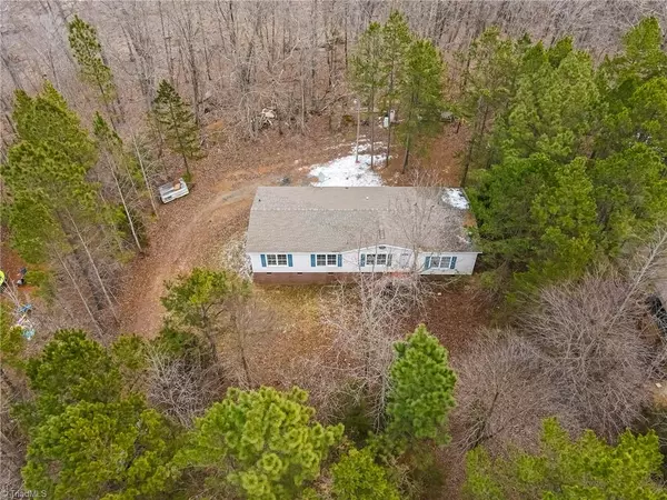 367 Wedgewood DR, Lexington, NC 27292